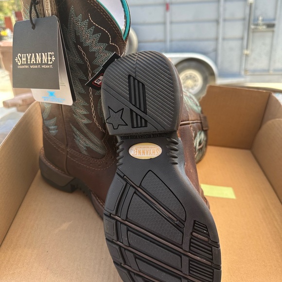 Shyanne Cowgirl boots NWT fatbaby style boots - Picture 3 of 7